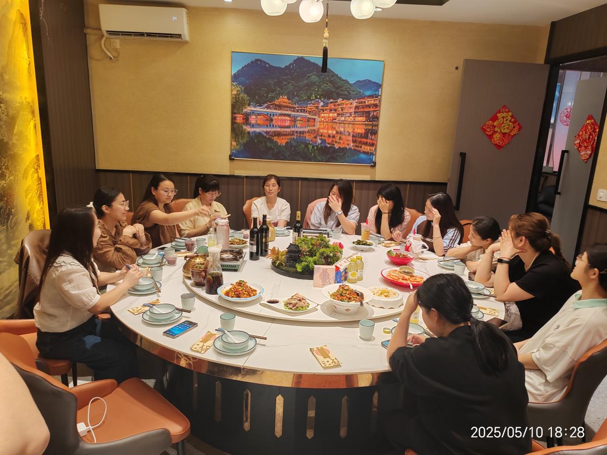 ��˾**Ա�����ҵ��Ŀ��۲���ף